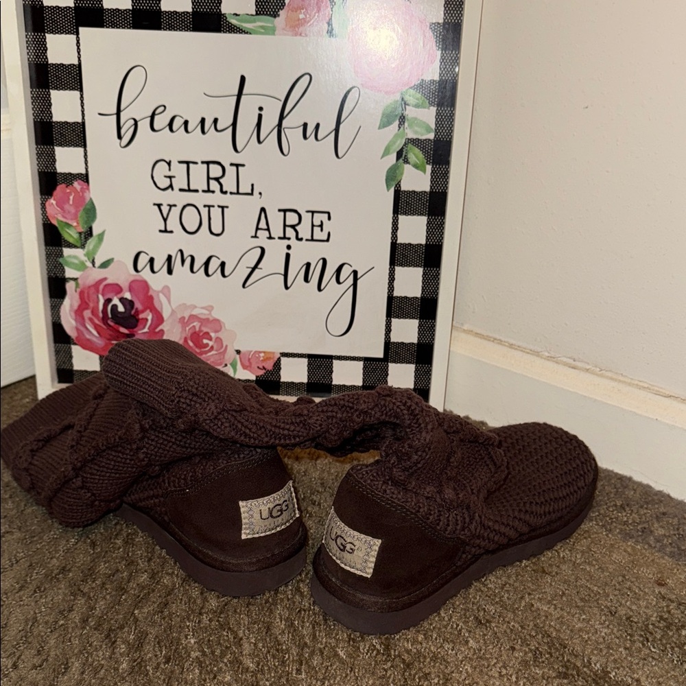 Women Ugg Cable Knit
